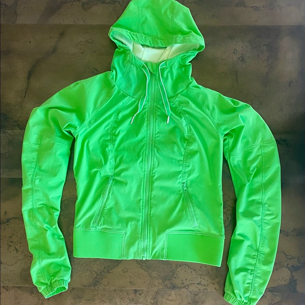 Lululemon Jacket Sz 6 Hooded Water Resistant